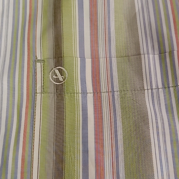 Angle button up long sleeve - Picture 2 of 4